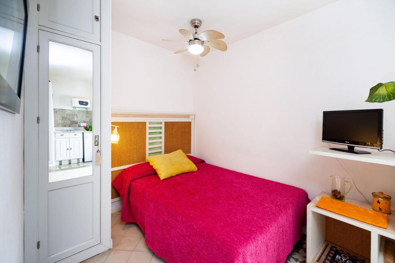 Gloria 2 Apartment โกนิล เด ลาฟรอนเตรา ภายนอก รูปภาพ