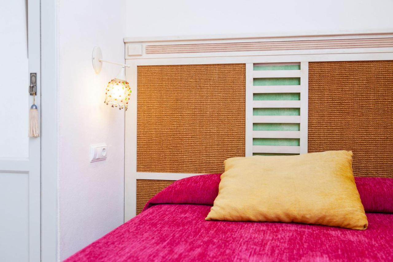 Gloria 2 Apartment โกนิล เด ลาฟรอนเตรา ภายนอก รูปภาพ